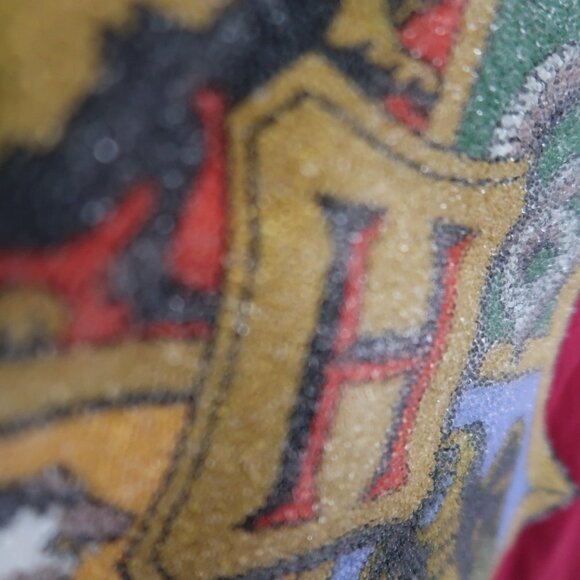 Warner Bros. Red Harry Potter Crest Short Sleeve Tee - Picture 3 of 9